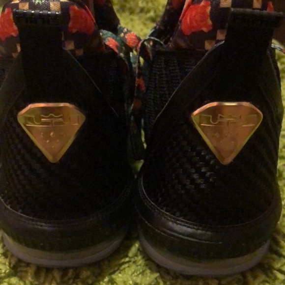 Nike Lebron 16 “Watch the Throne” - Picture 8 of 10